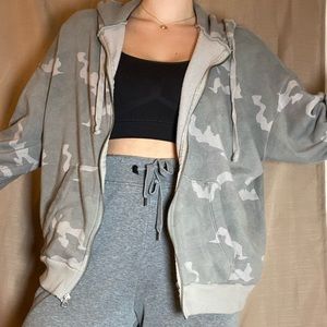 Camo Zip Up American Eagle Jacket (Large)